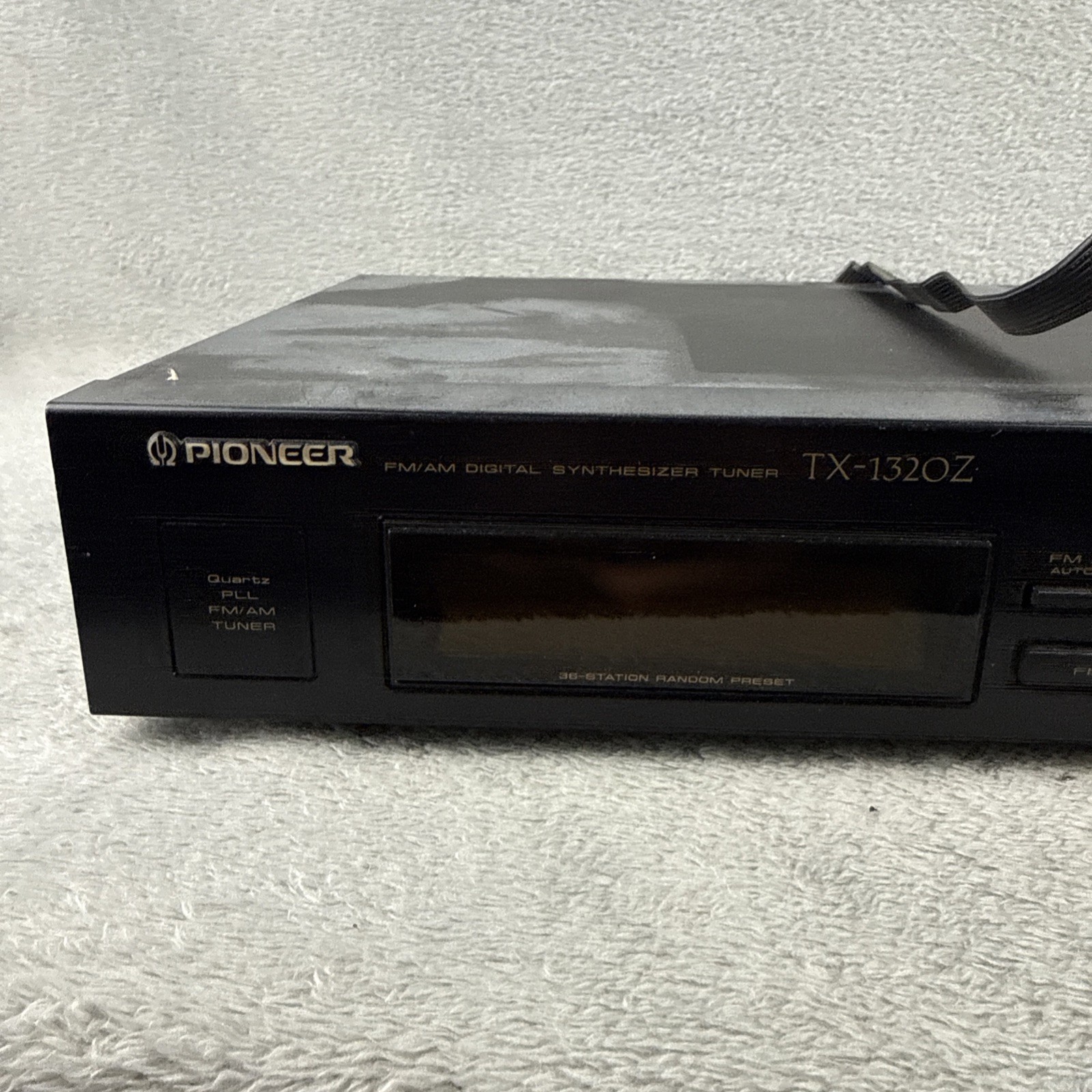 Pioneer TX-132OZ FM/AM Digital Synthesizer Tuner