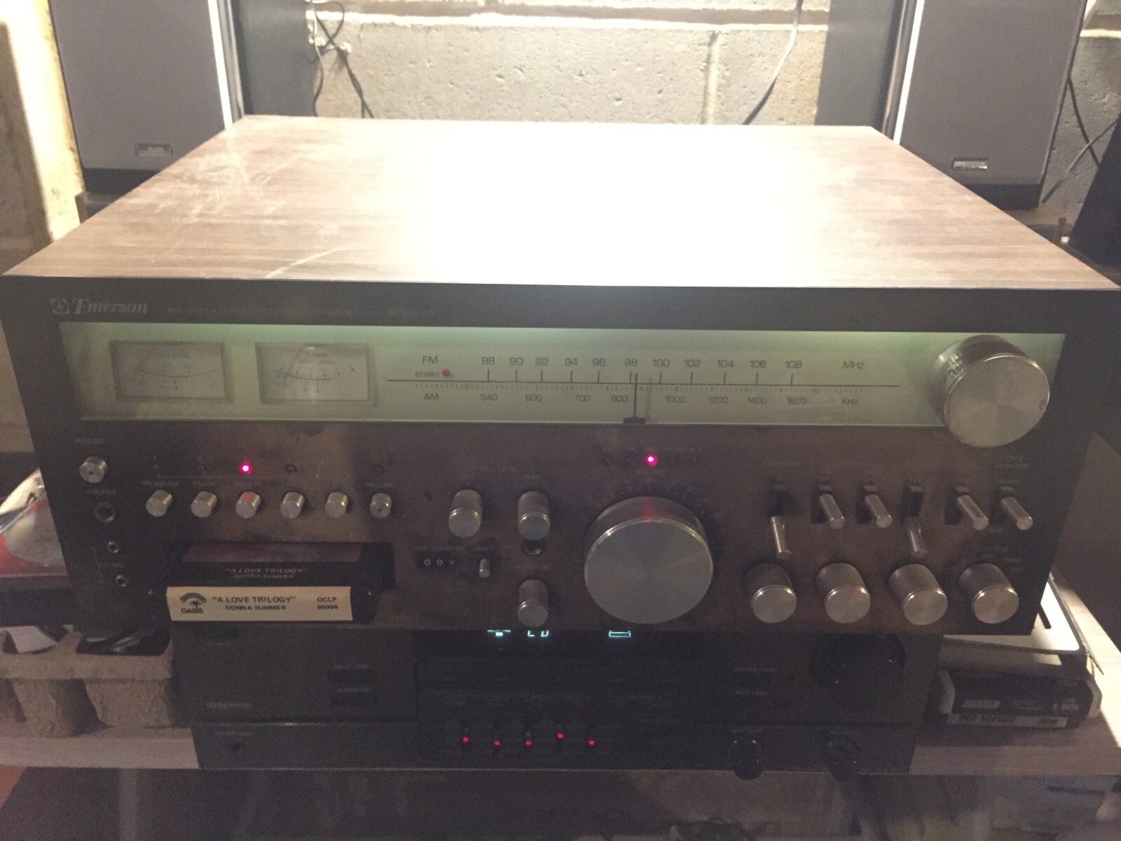 EMERSON 4000R VINTAGE STEREO WITH BUILT IN 8 TRACK ~ Tested/Works!