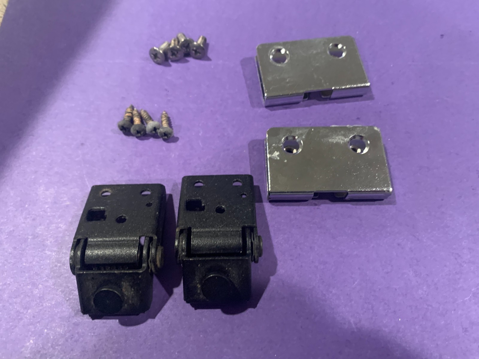 Project/One DR-770 Stereo Turntable Parting Out – Pair of Hinges Complete