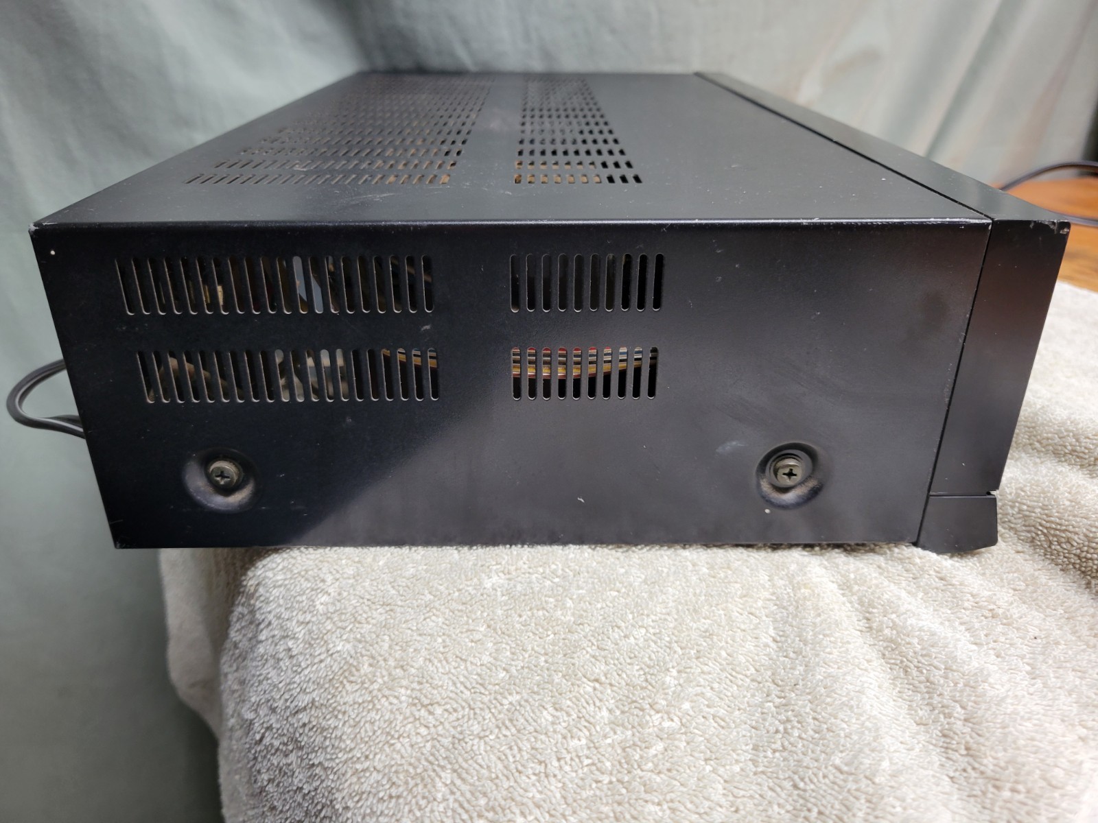 Vintage Fisher Studio Standard Integrated Stereo Amplifier PLEASE READ