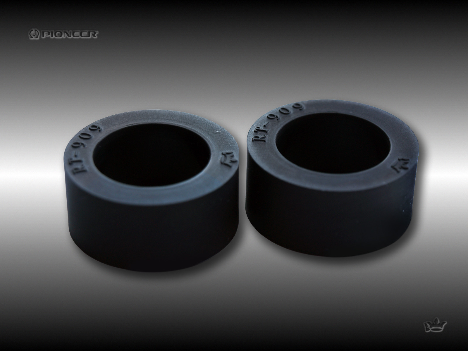 Pioneer RT-909/901 / 1 pair of NEW REPLACEMENT PINCH ROLLER TIRES