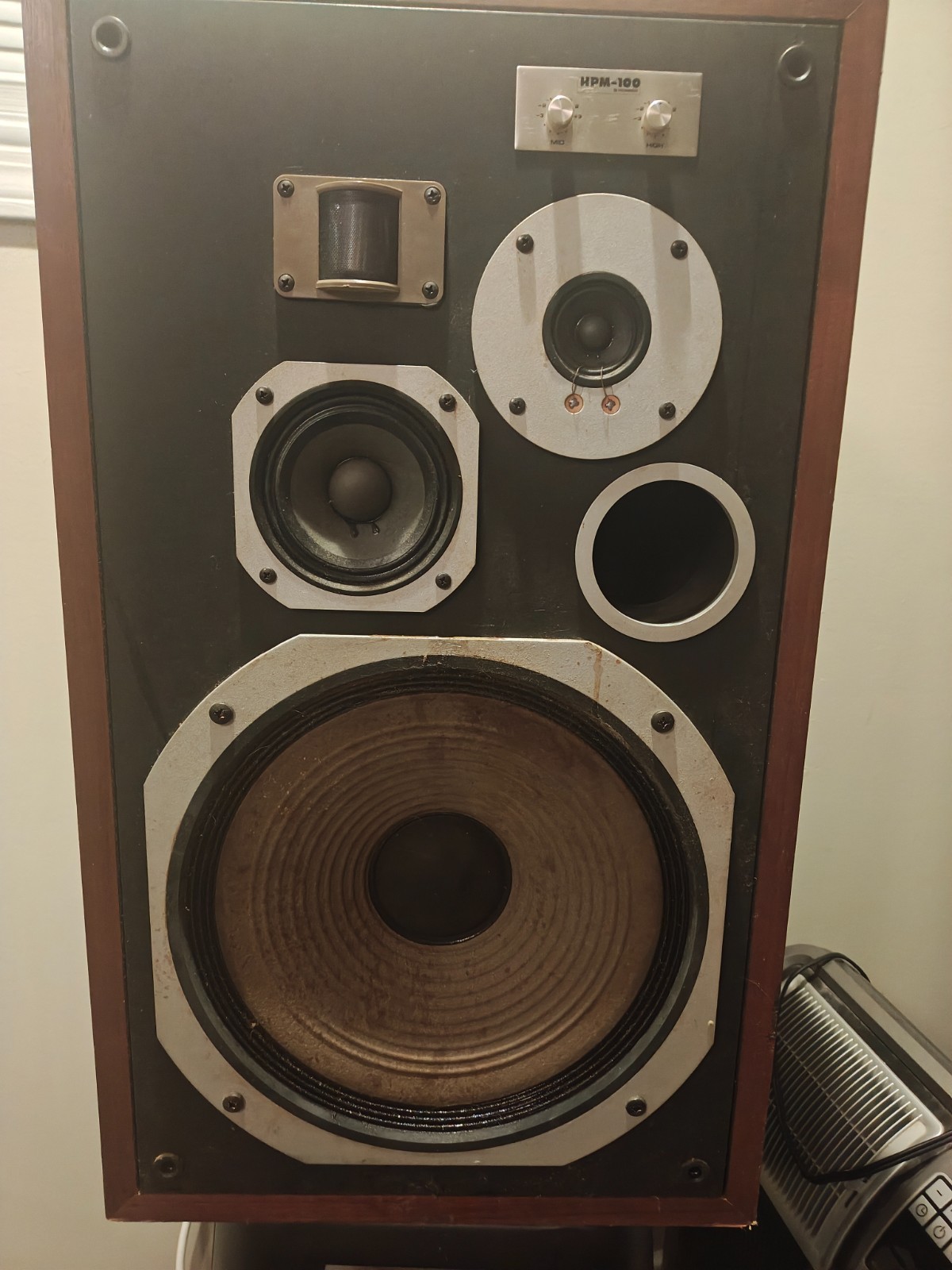 Pioneer HPM-100 Speakers 200 Watt Version Vintage Pair Tested Working Great