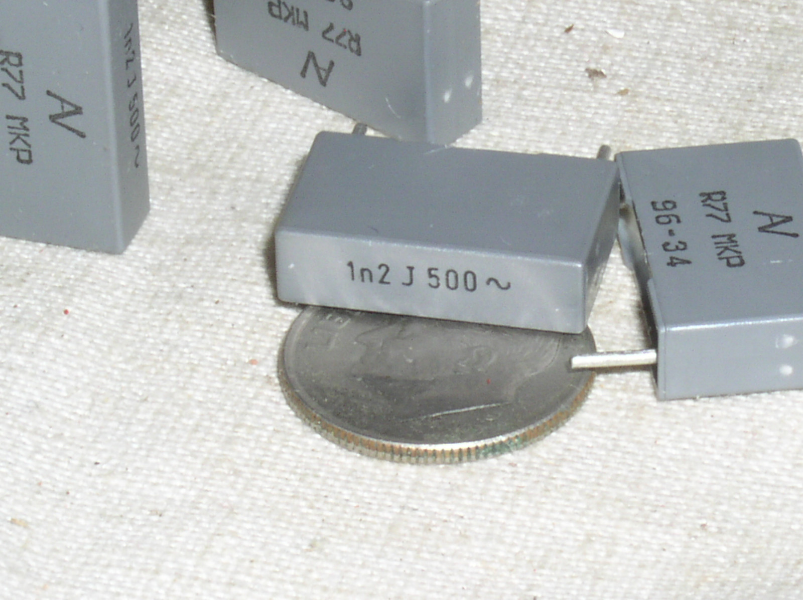 10 ARCO R77122J500B RFI FILM CAPACITOR .0012UF MF 1.2NF 1200PF 500V VOLT AC USA