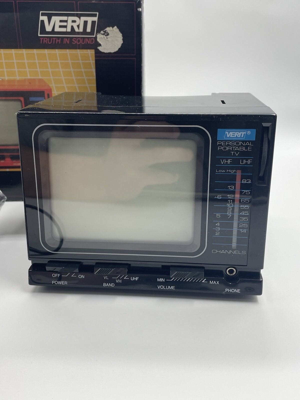 New Verit 4.5” Black & White Television; Complete w/ Original Box – Tested TV826
