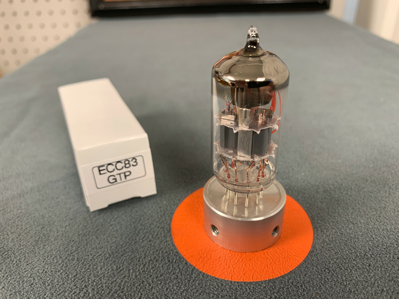1X Groove Tube 12AX7 / ECC83 – Amplitrex Verified – 30 Day Returns