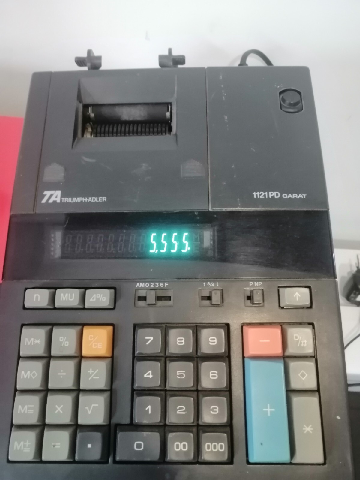 VTG Triumph-Adler 1121 PD Carat Printing Calculator desktop Adding Machine