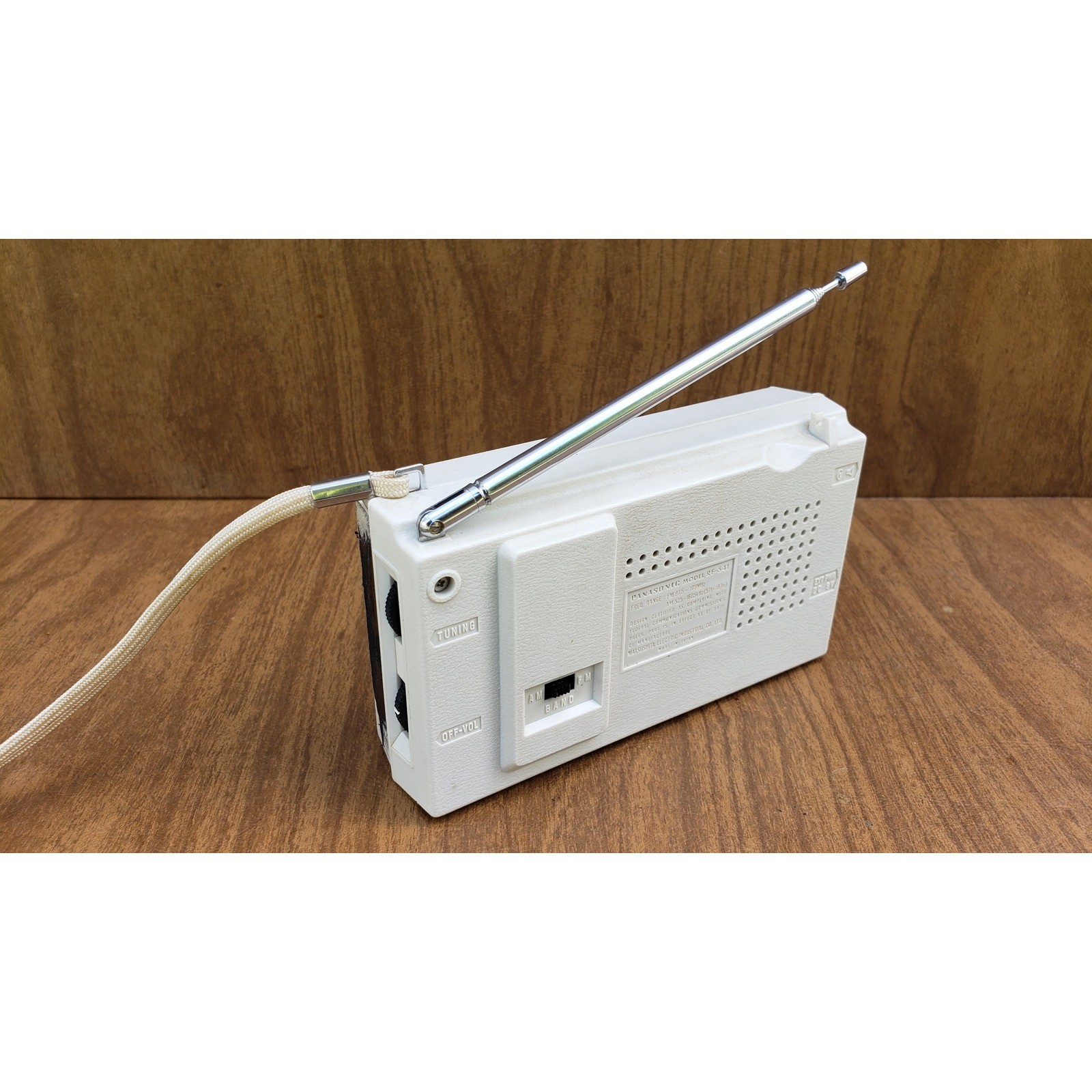 Panasonic RF-541 Vintage Portable AM FM Transistor Radio Off-White Japan MCM