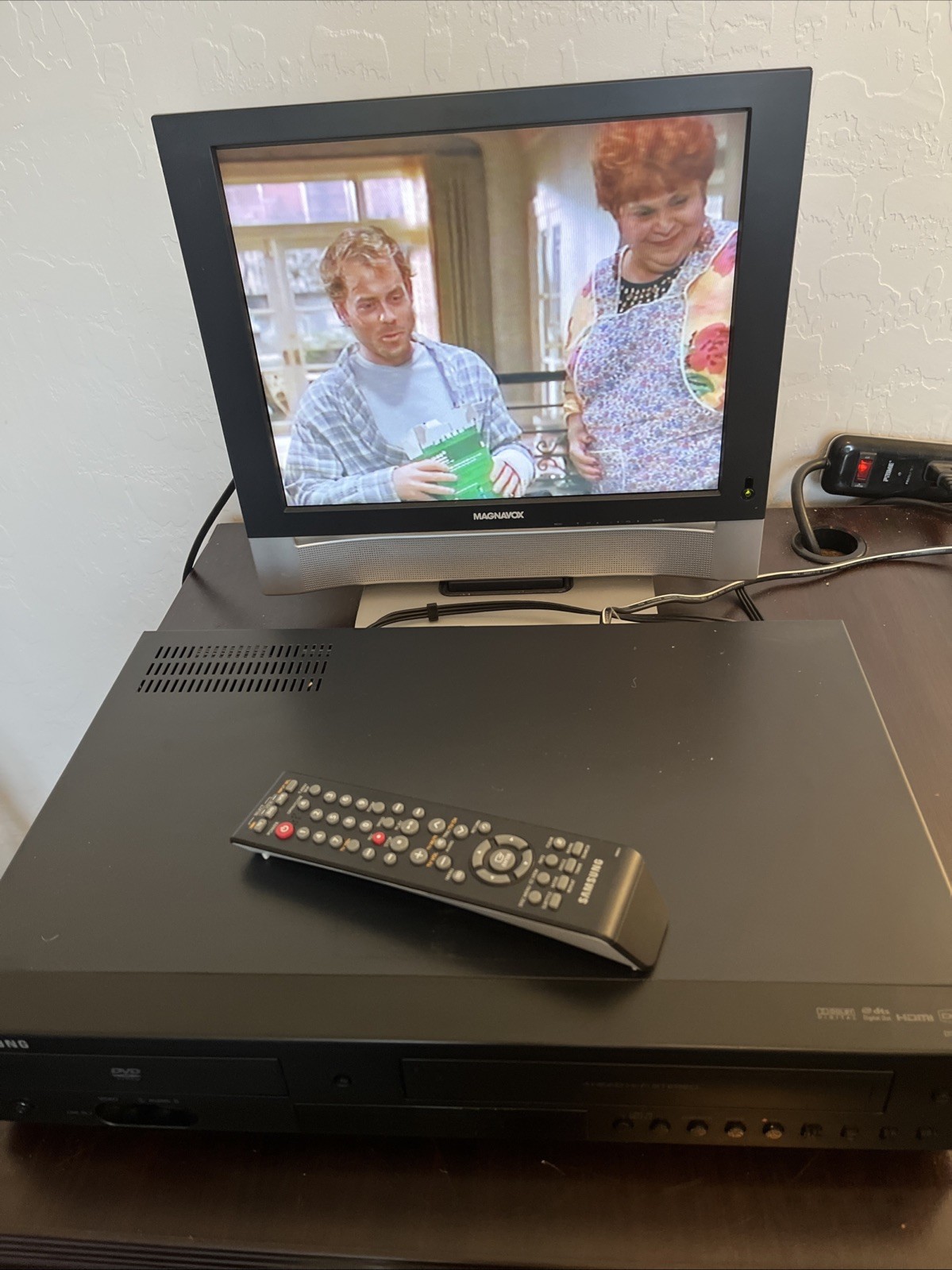 Samsung DVD-V9800 DVD VCR Combo Player VHS Tape Cassette recorder Remote