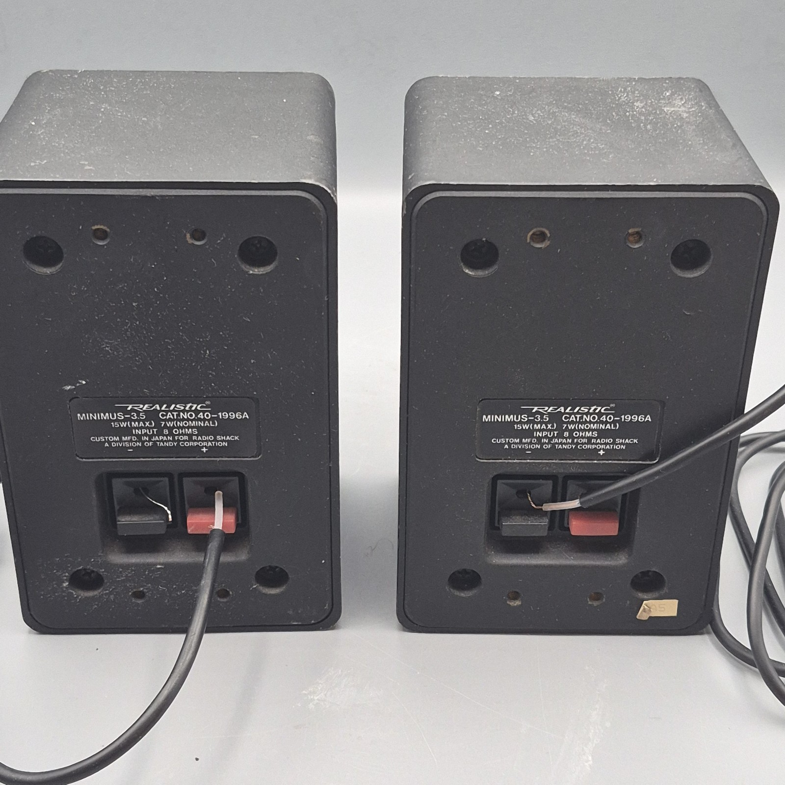 Vtg Realistic Minimus 3.5 Speakers 15W Input 8 Ohms 40-1996A Untested 3.5″ X 5″