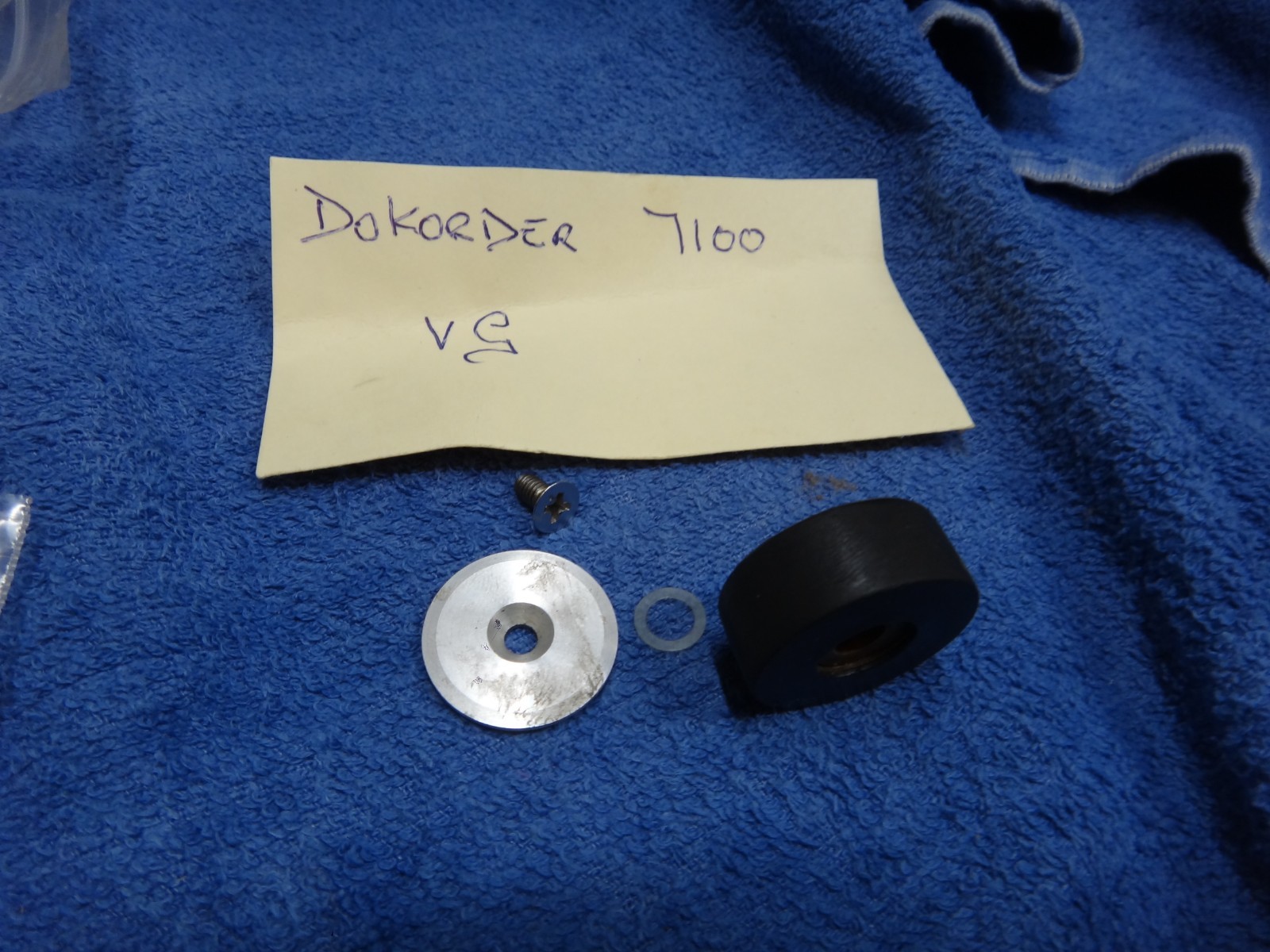 VINTAGE ORIGINAL DOKORDER 7100 PINCH ROLLER RUBBER + PARTS