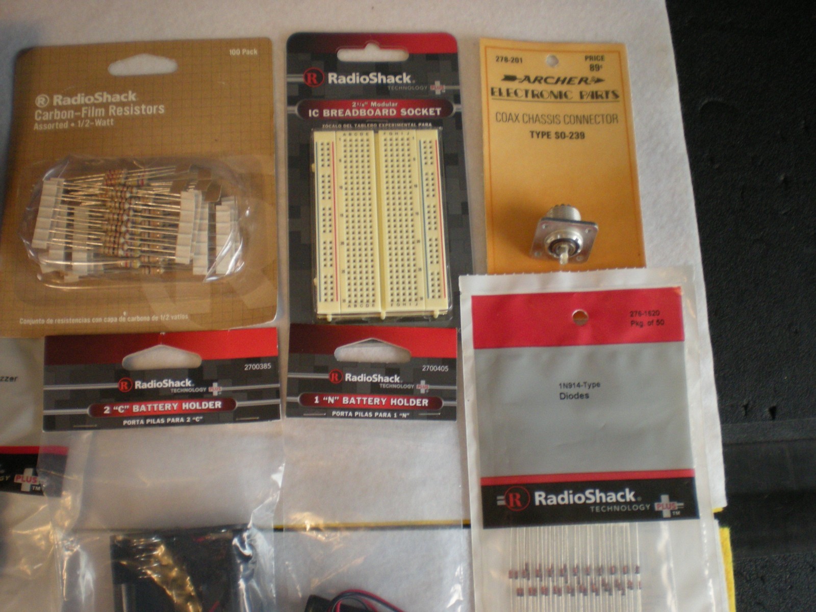 Radio Shack NOS Retailed packaged vintage electronic parts, 20 Retail, 173 parts