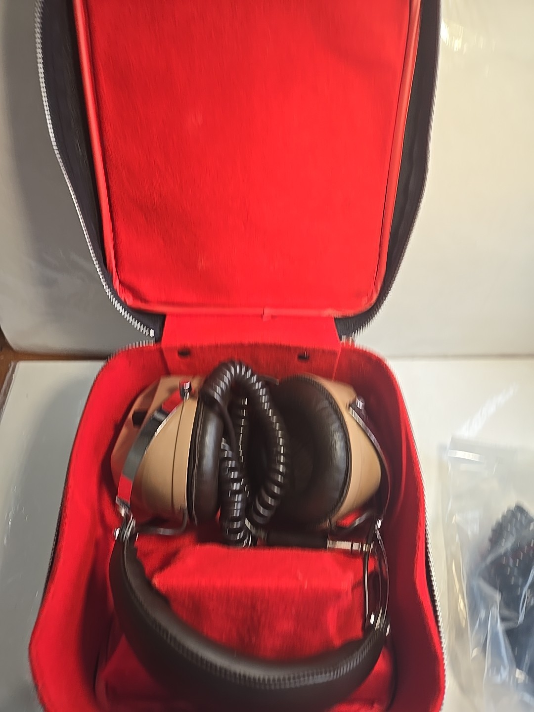 Vintage Midland Dynamic Stereo Headphones 21-339 Japan w/ Case
