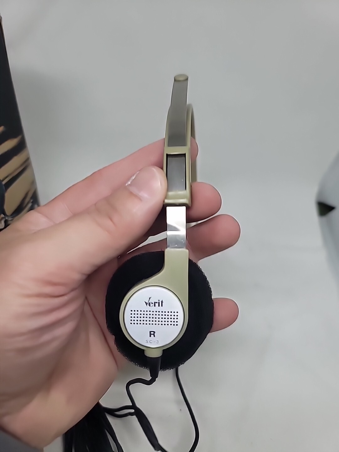 vintage verit model sc-3 ultra Low-mass Saarium Cobalt Stereo Headphones