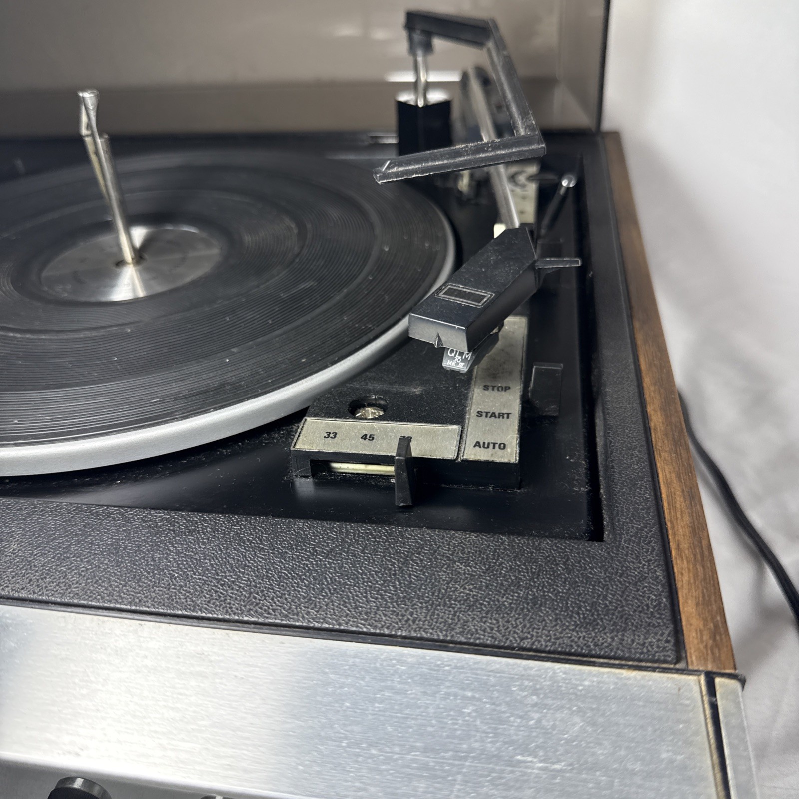 VINTAGE SEARS AM FM RECORD Stereo System 8 Track PLAY/RECORD Player