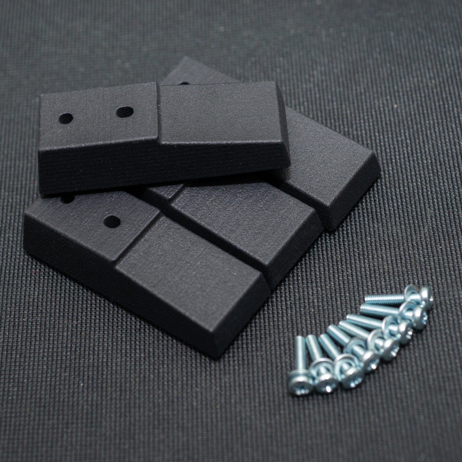 Tascam 32/34/38, 42/44/48, 52/58 Reproduction Foot Set with Screws 5800288500