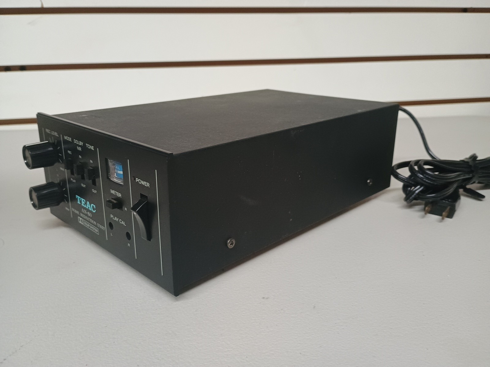TEAC AN-60 W Noise Reduction Unit – Great condition