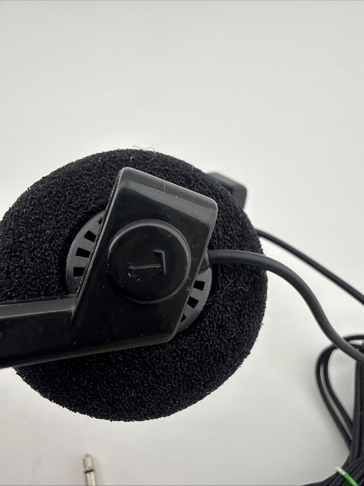 Street Beat PR22 AM FM Pocket Radio w Headset