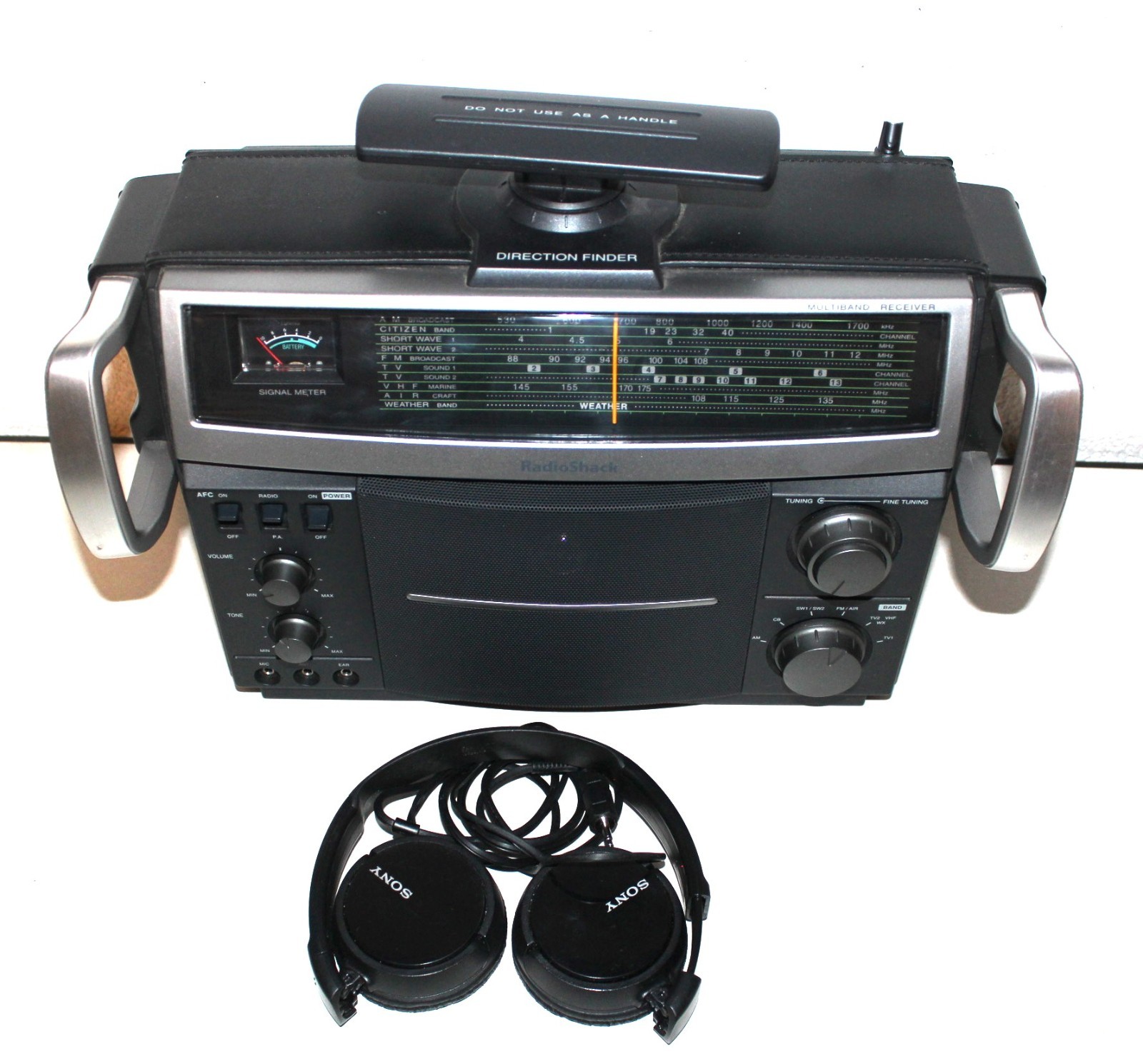 Radio Shack Multiband Receiver 12-795 Portable Radio FM AM Weather CB Short Wave