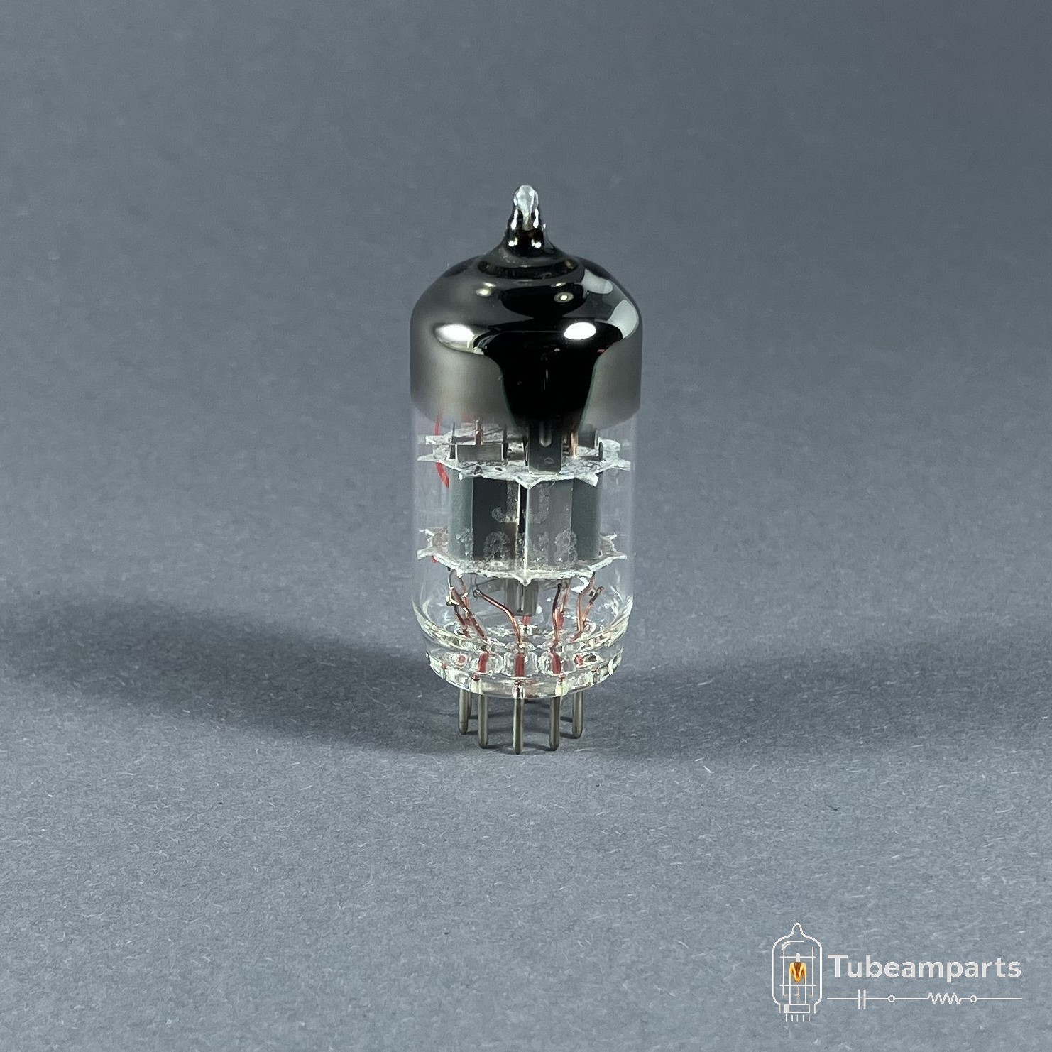 1x Vacuum Tube JJ Electronic – ECC83 S / 12AX7 / 7025 (new)