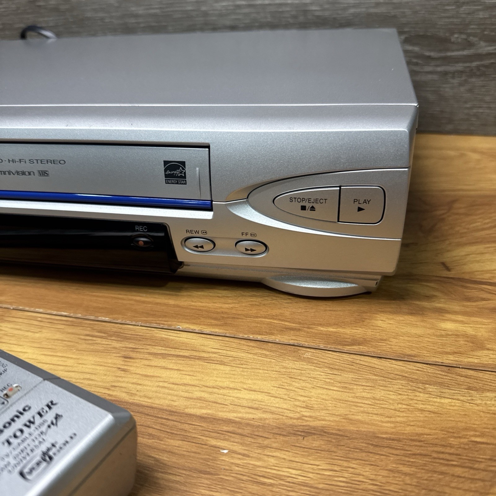 Panasonic PV-V4525S VHS VCR 4-Head Hi-Fi Omnivision Tested Working With Remote