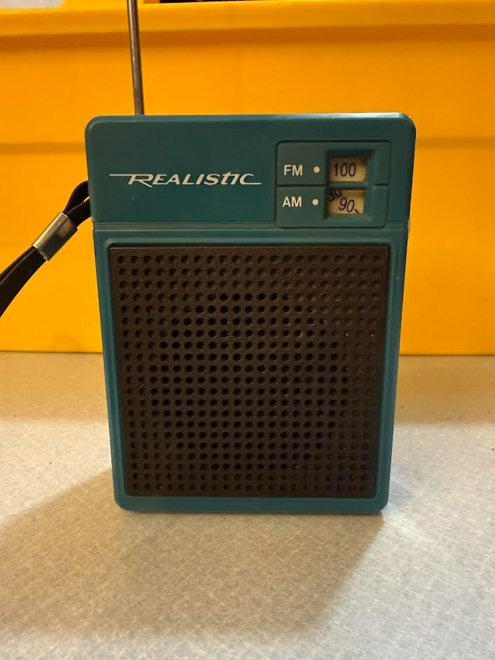 Vintage Realistic AM/FM Pocket Radio Model 12-721, Blue, Tested & Working