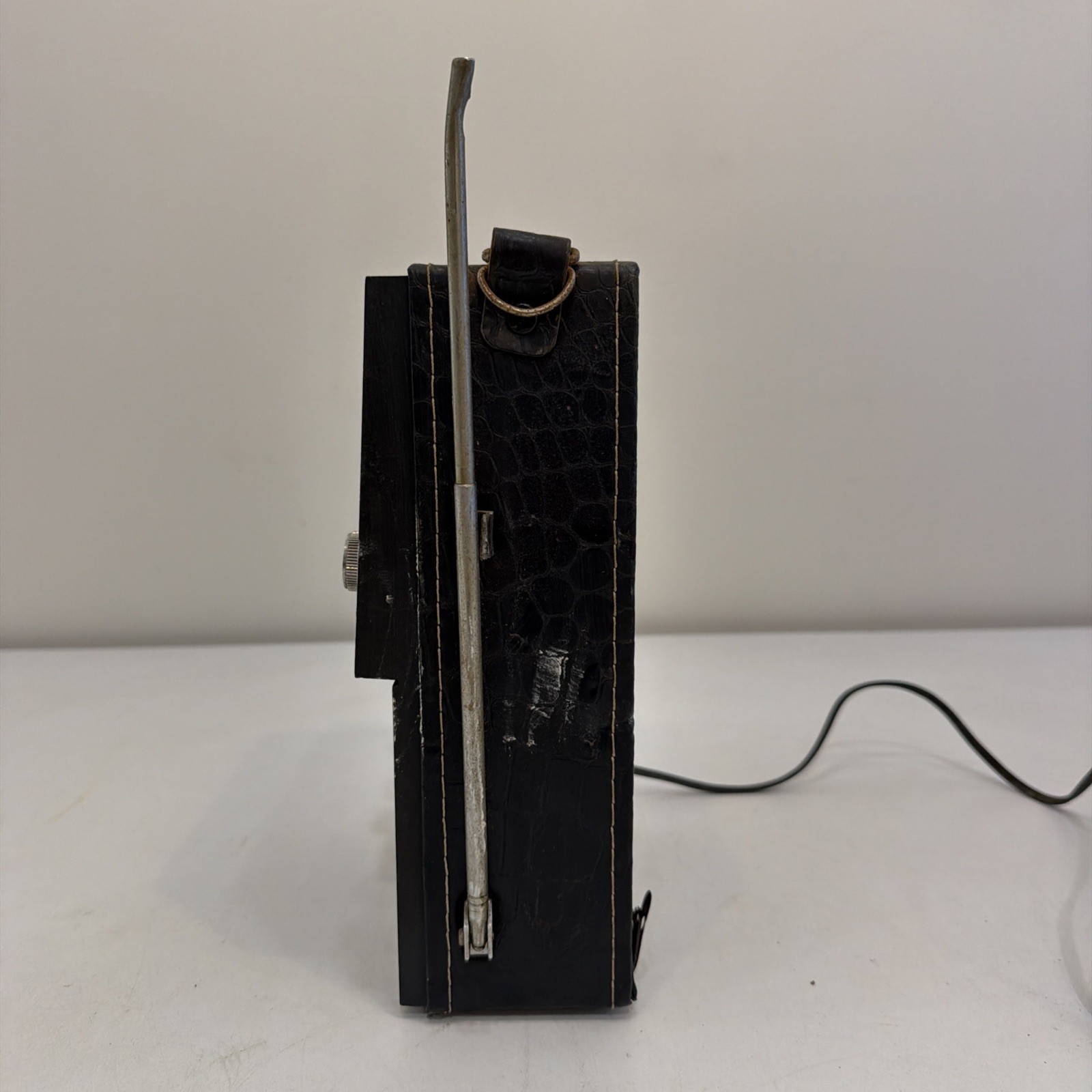 Vintage Sonnet 181P Multi-Band World Radio – AM/FM/SW/Air/PB/WB – Retro MCM