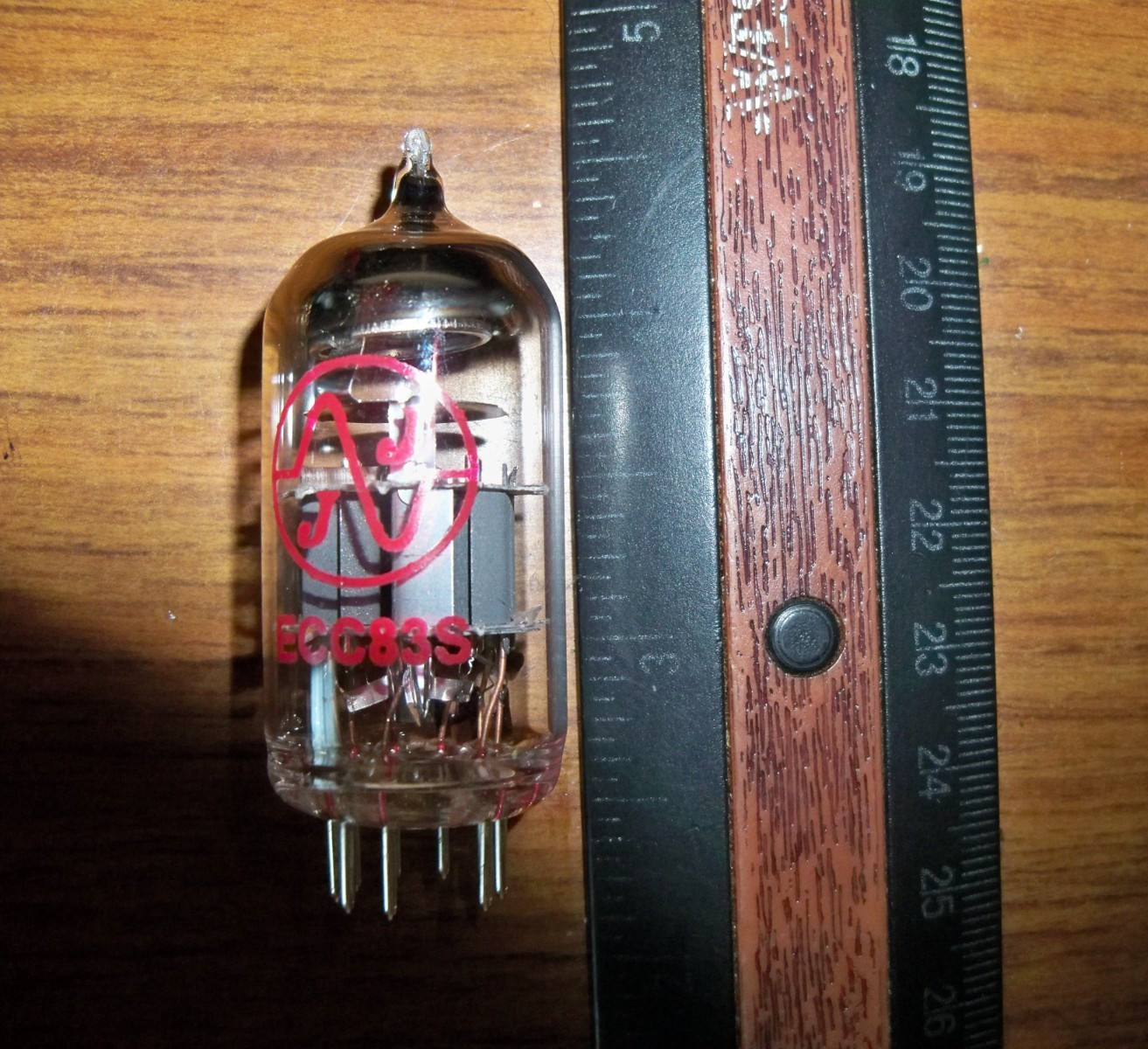 Strong JJ Electronics ECC83S / 12AX7 Tube