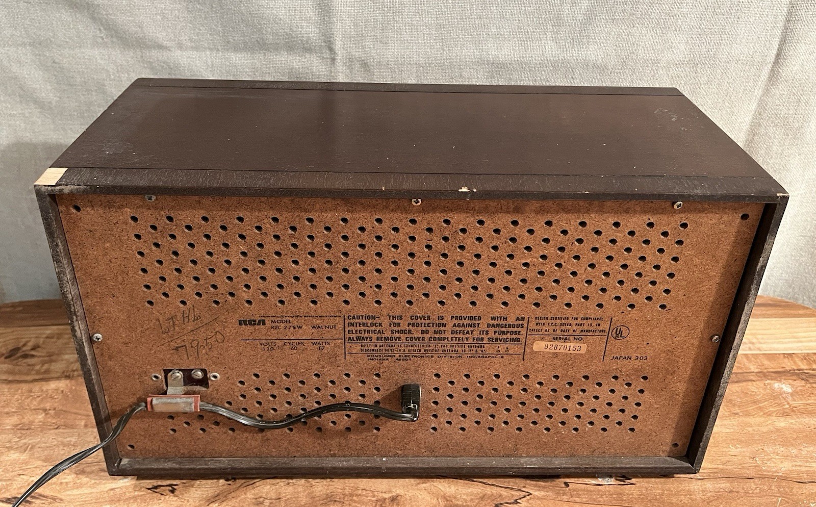 RCA Long Range TRF Solid State Radio RZC275W Walnut (Works – Read)