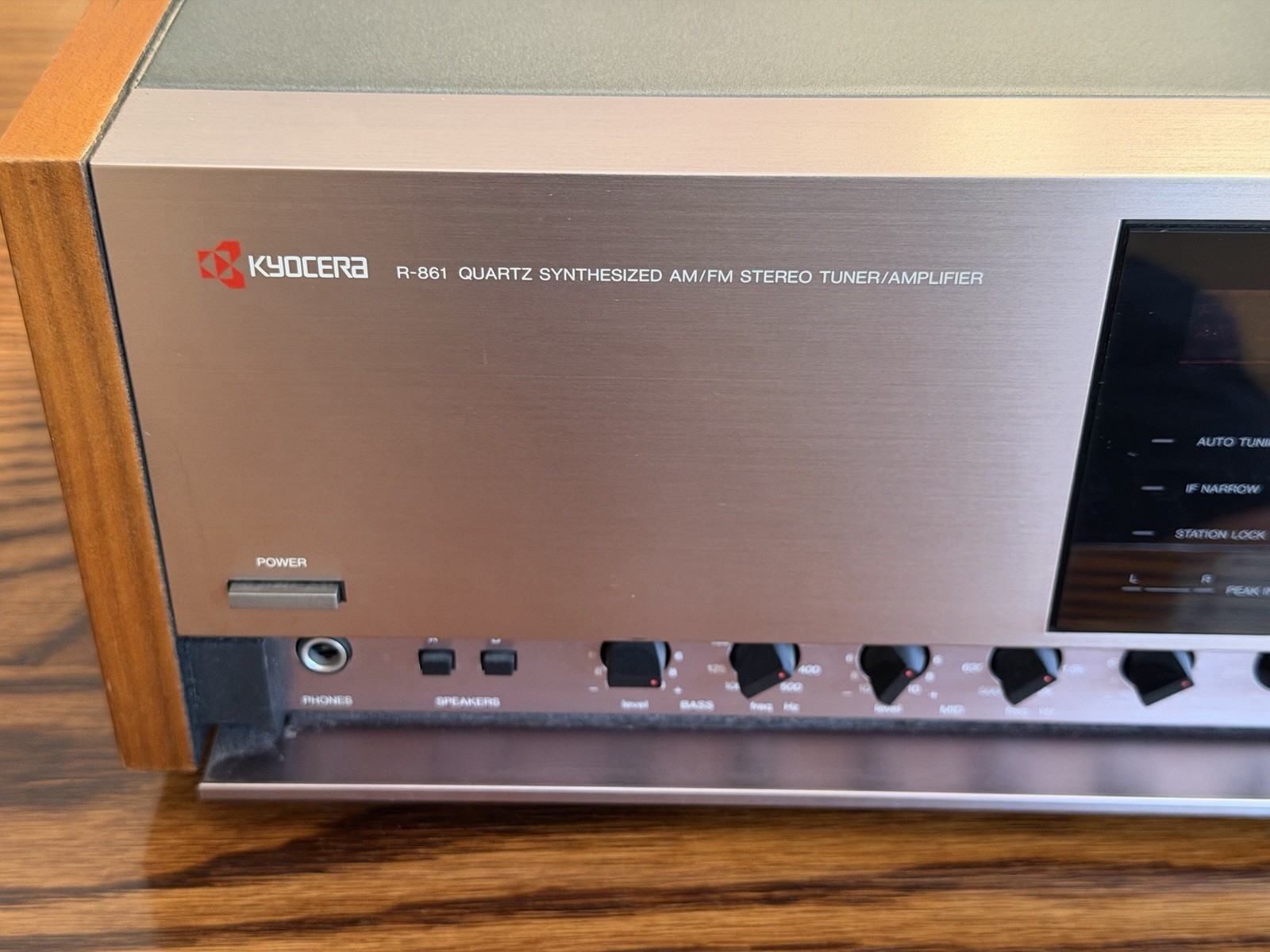 Vintage 1980s Kyocera R-861 Quartz Synthesized AmFm Stereo Tuner Phono Amplifier