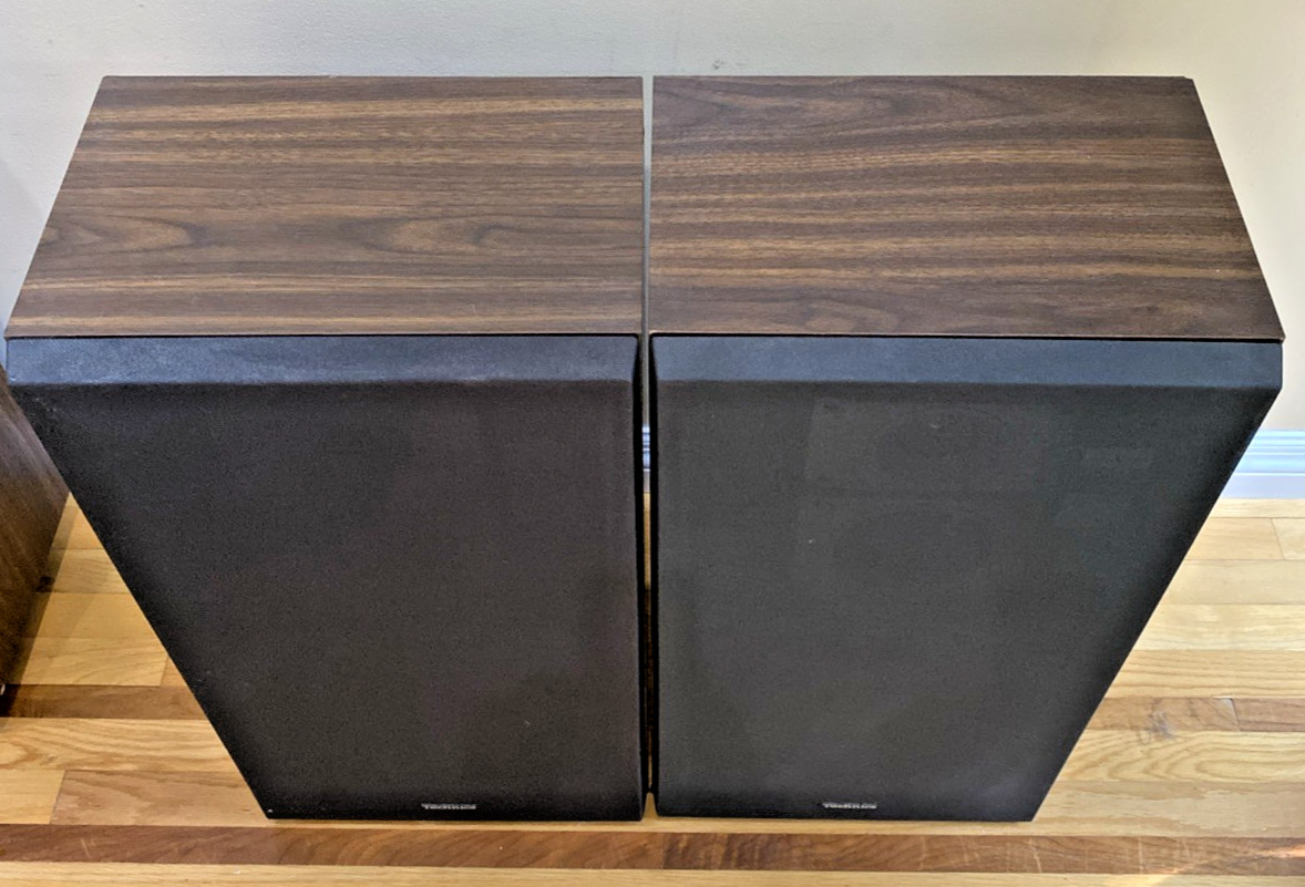 Set of Technics SB-2660 Stereo 3-way Speaker Systems 200 Watts with 12″ Woofers