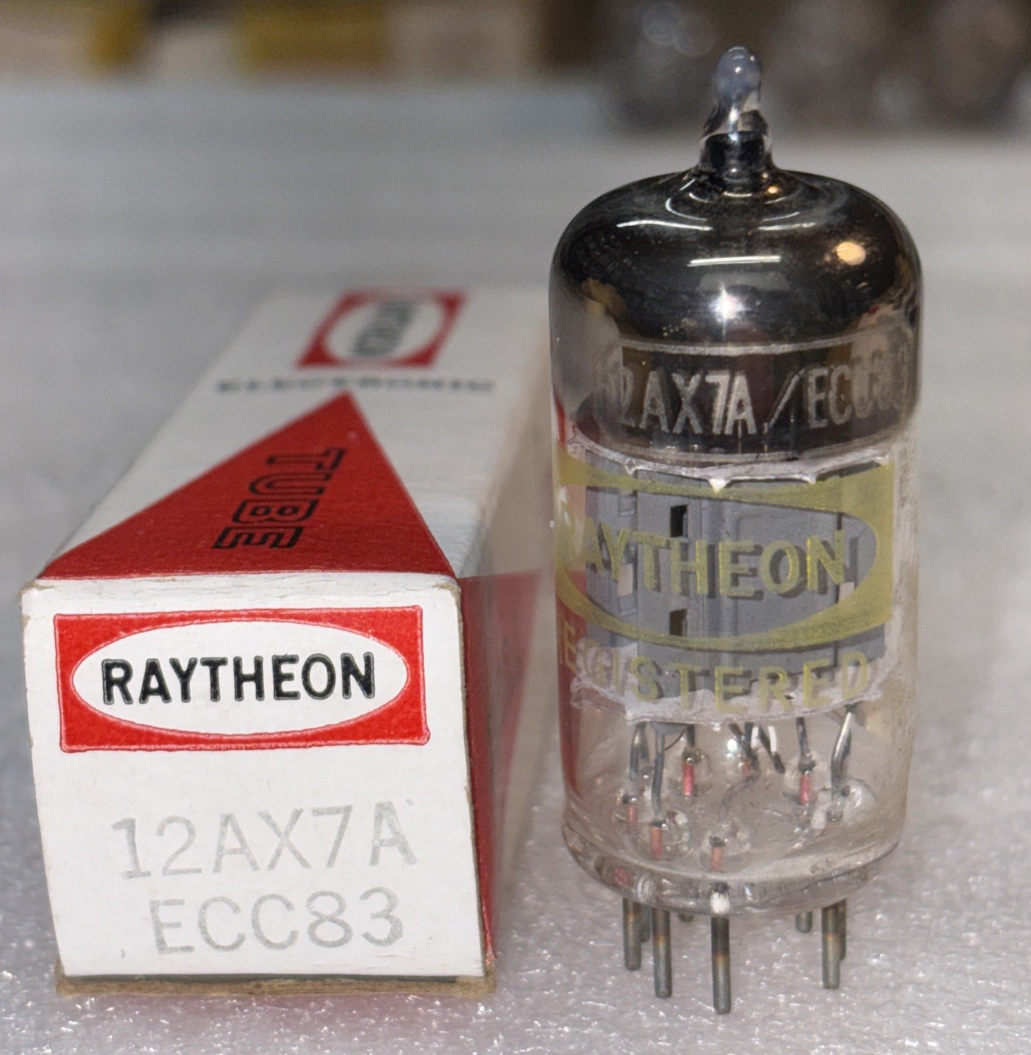 Raytheon 12AX7 ECC83 Short Grey Plate O-Getter Tube New In Box TV7 Tested