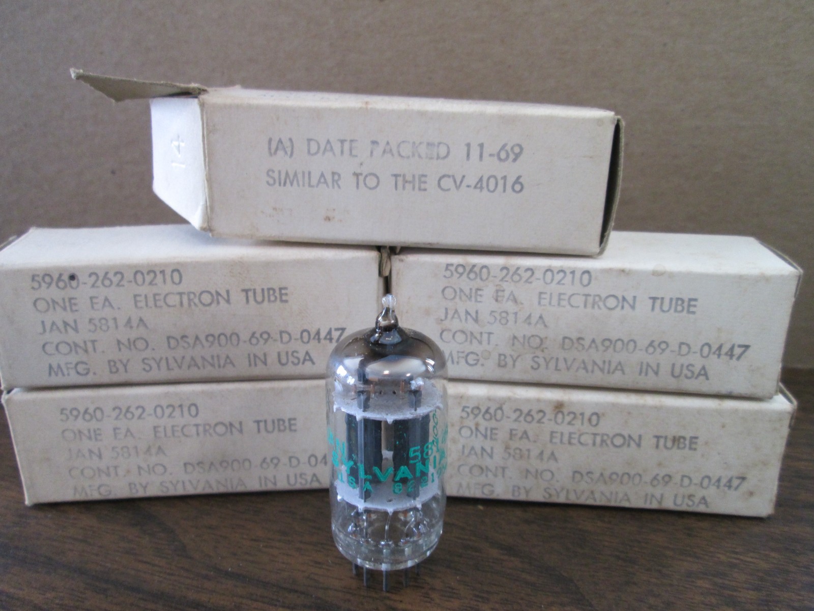 NOS Sylvania JAN-5814A (12AU7) Vacuum tube – Checks good