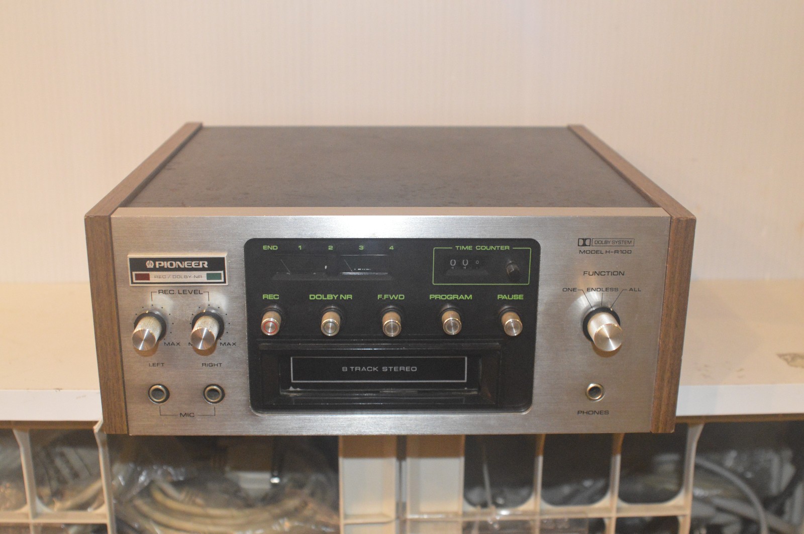 Pioneer Model H-R100 Stereo 8 Track Player/Recorder WORKING