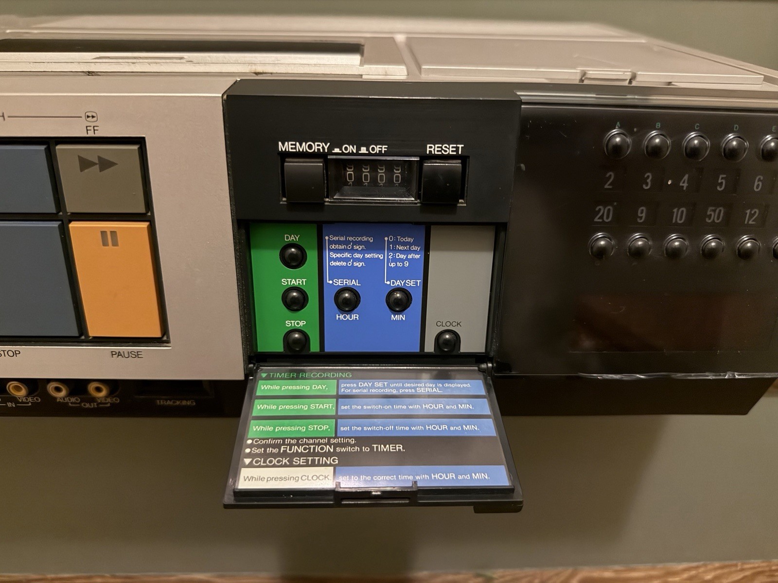 JVC HR-7100U ***FOR PARTS NOT WORKING*** The Goldbergs VHS VCR Player