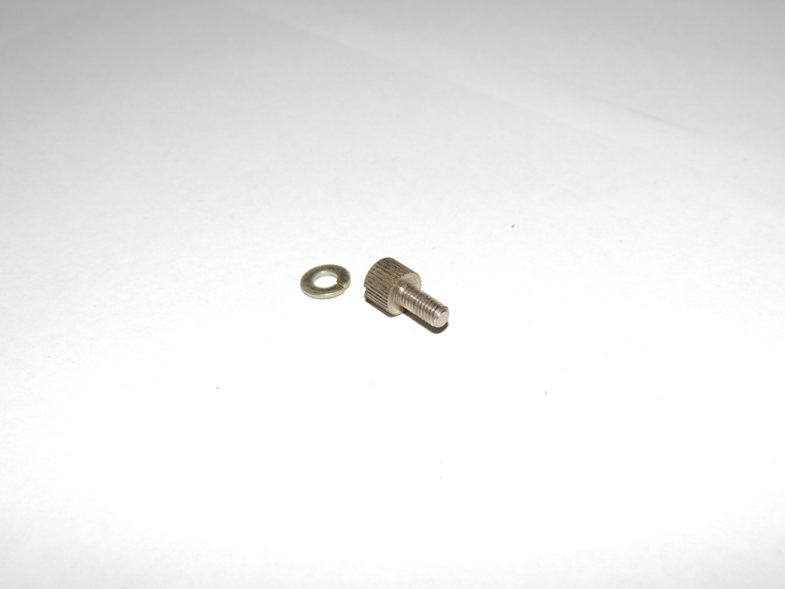 Pioneer SX-727 SX-525 SX 626 SX-828 Binding Post Ground Screw & Assy B11-012