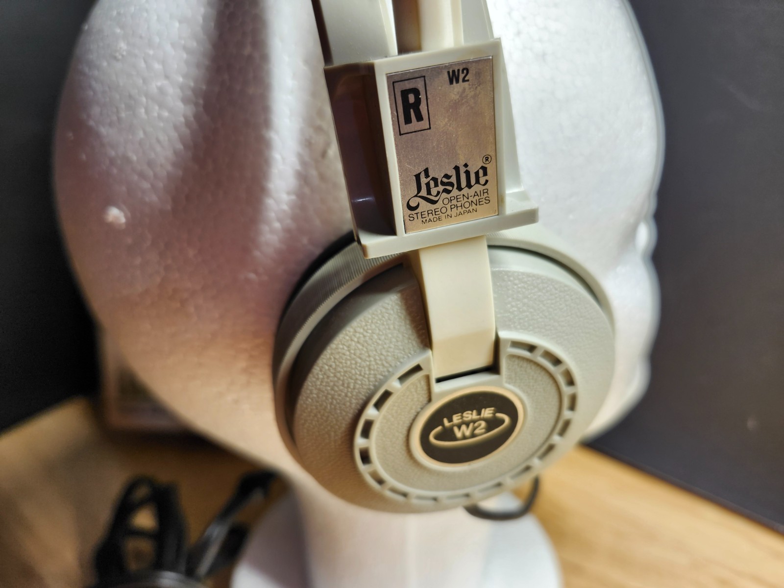 Vintage LESLIE Stereophones W2 Open Air High Fidelity Headphones w/Box TESTED
