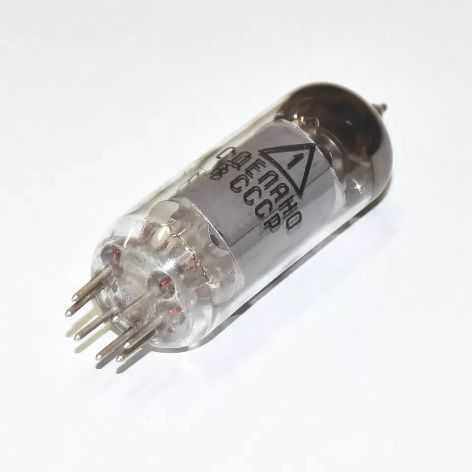 6K4P-E 6К4П-E soviet Vintage HF Pentode Vacuum Tube EF93 6BA6 W727 5376