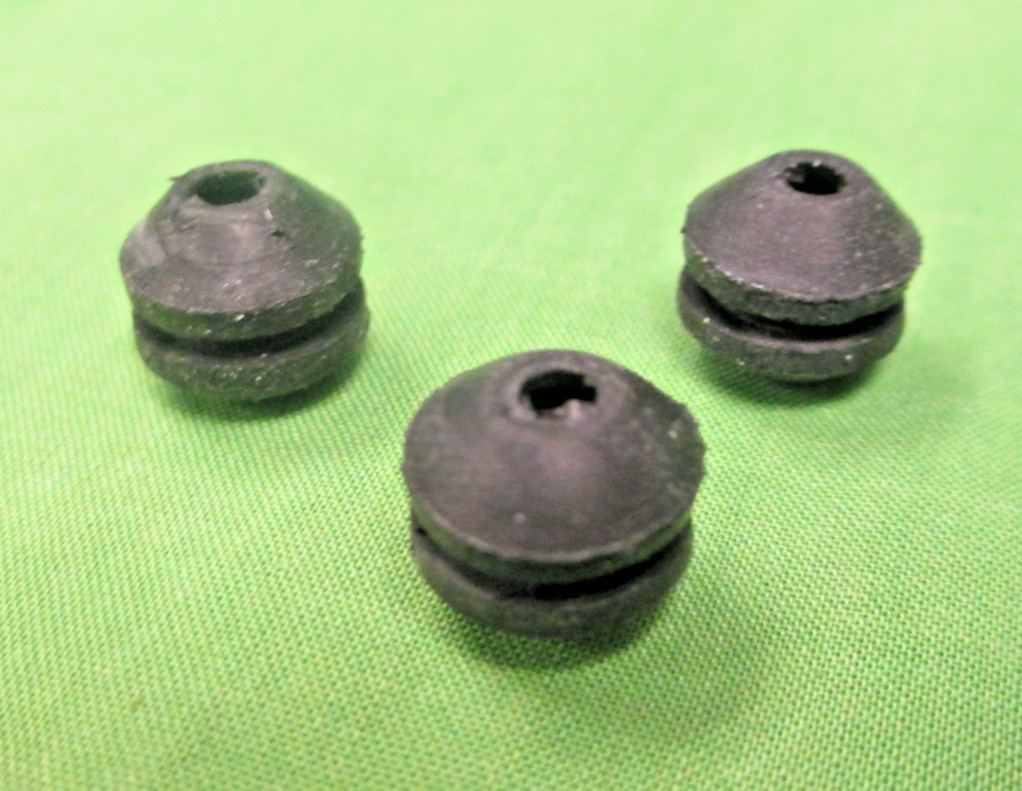 DUAL 1258 TURNTABLE 3 MOTOR GROMMETS CALLED DAMPING SLEERE PART # 249-137