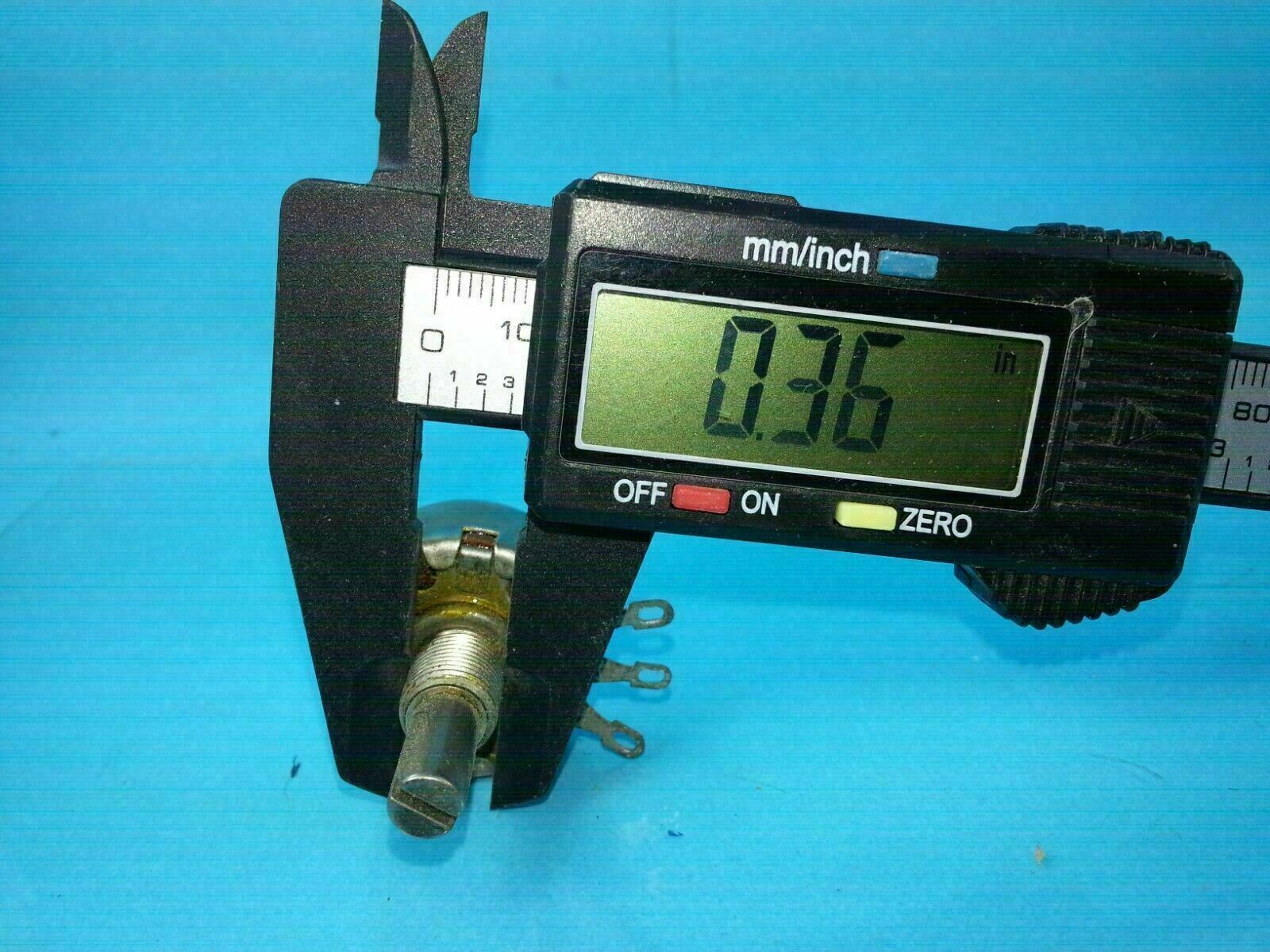 ALLEN BRADLEY AB 200 OHM POTENTIOMETER 311-0004 TYPE J POT 2 WATT TEKTRONIX