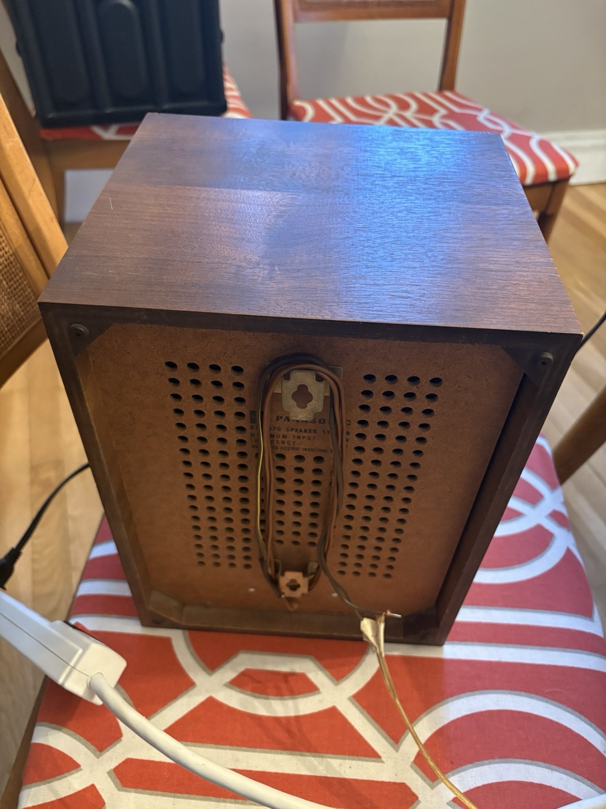 Vintage Panasonic Speakers System. Model RE-7070. Both Work And Sound Great