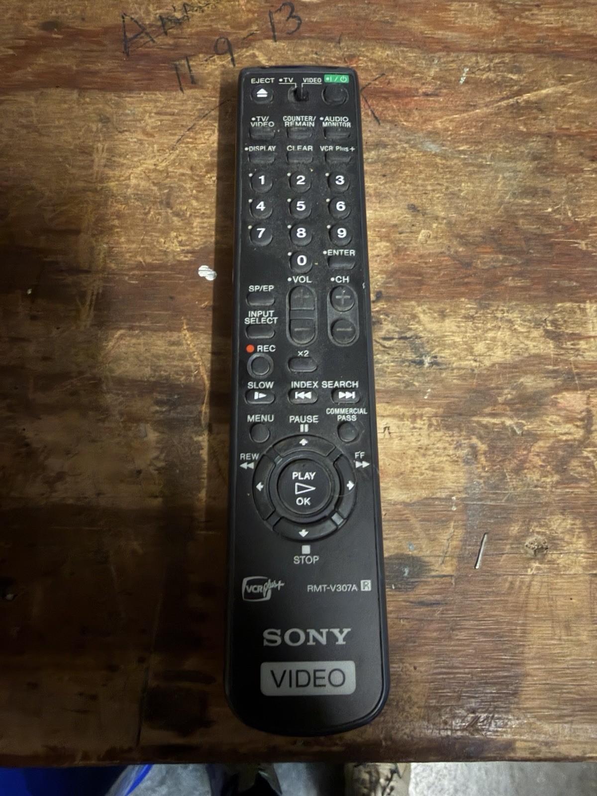 Sony SLV-N71 VHS VCR Hi-Fi Stereo 4-Head Video Cassette Recorder w/ Remote