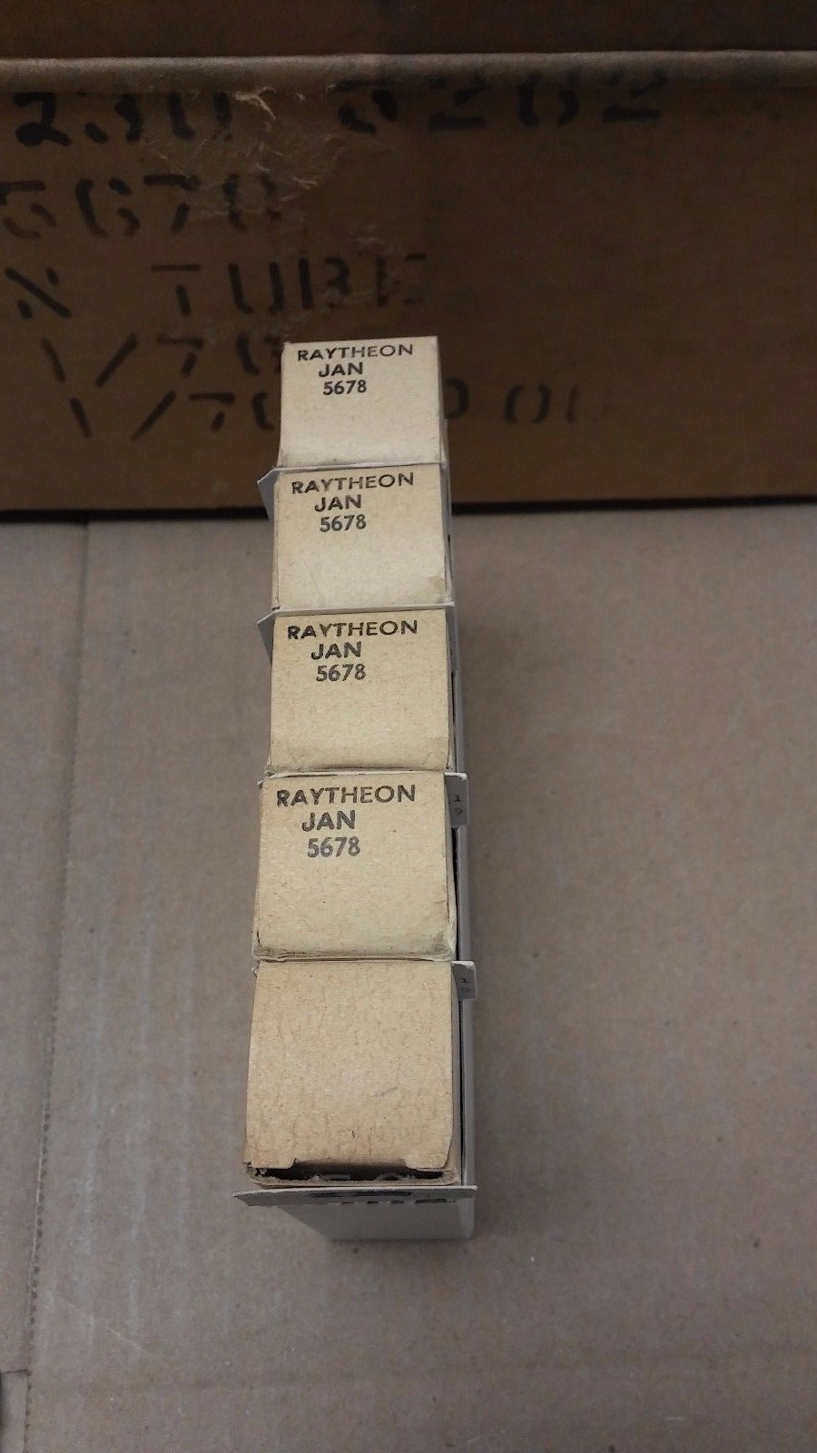 RAYTHEON ELECTRON TUBE JAN 5678 Subminiature Pentode 5960-230-5262 Lot of 5