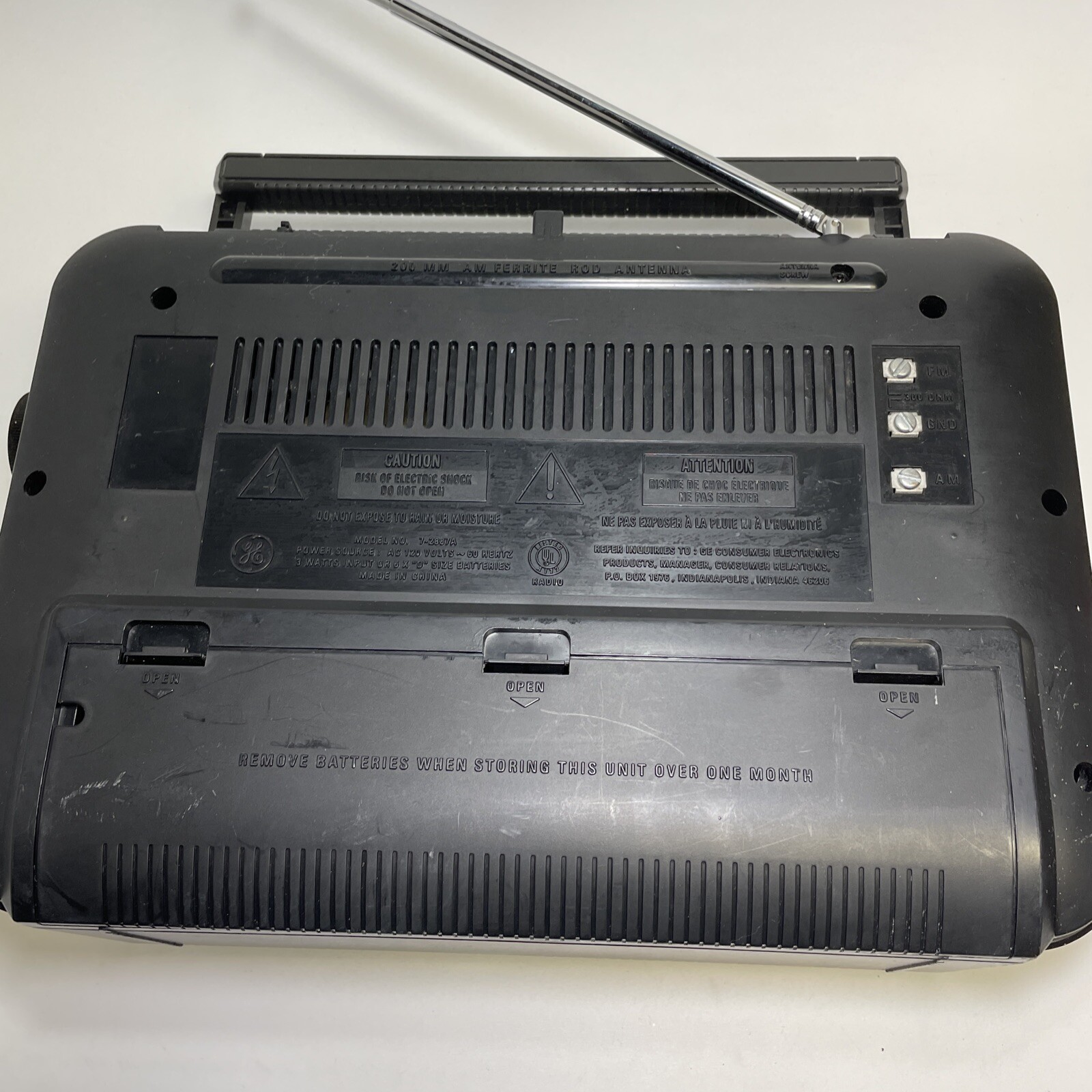 GE Superadio 7-2887A AM/FM Hi Performance Radio with Wide Band & Auto Frequency