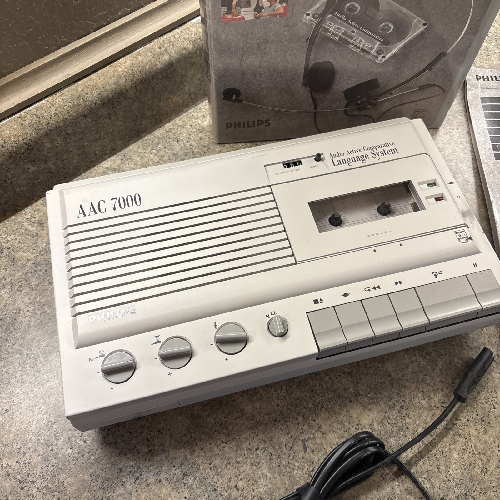 Philips AAC7000 Audio Active Comparative Language System Cassette Player 70’s