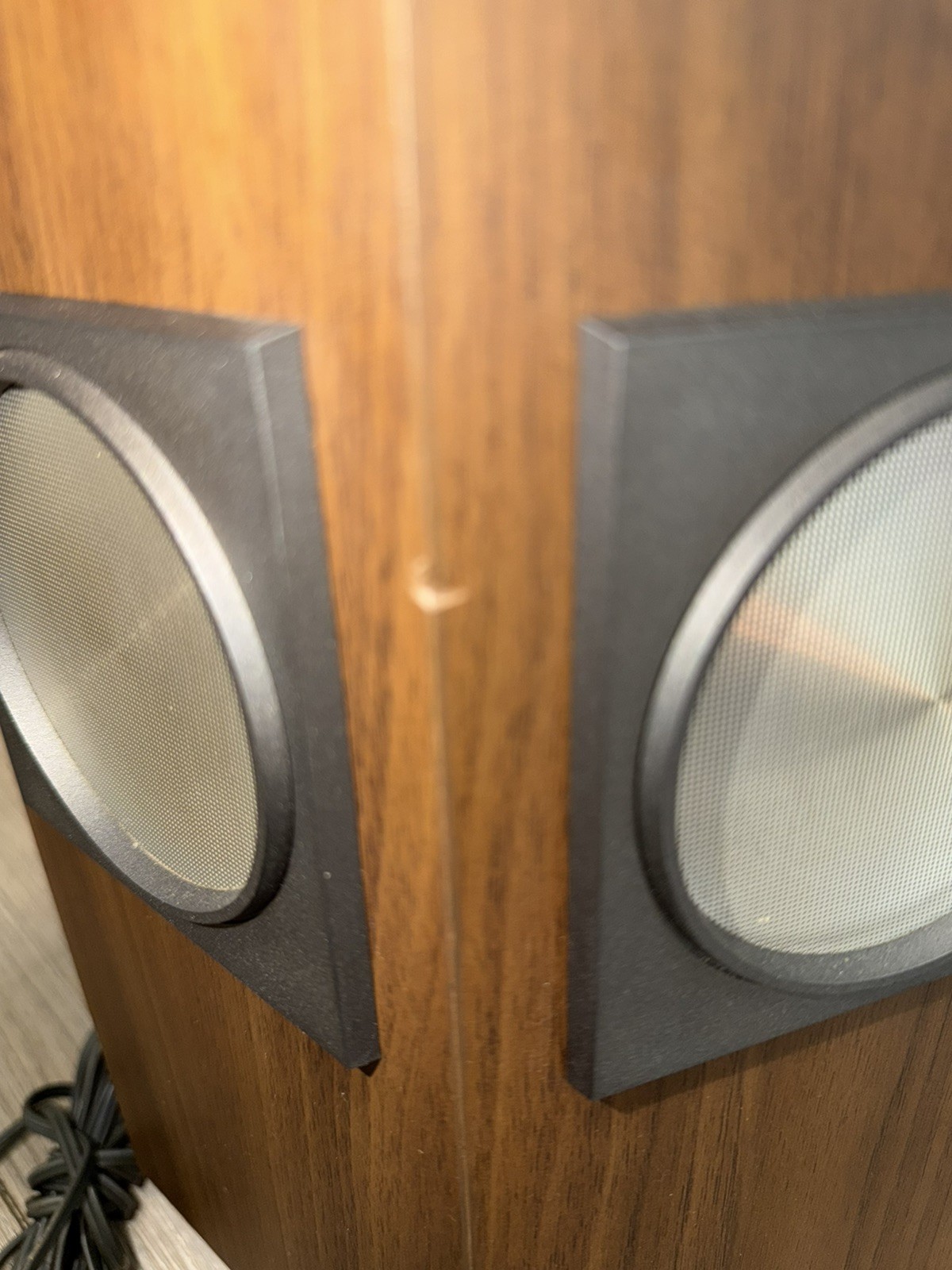 Akai Omnidirectional 6 Speaker System