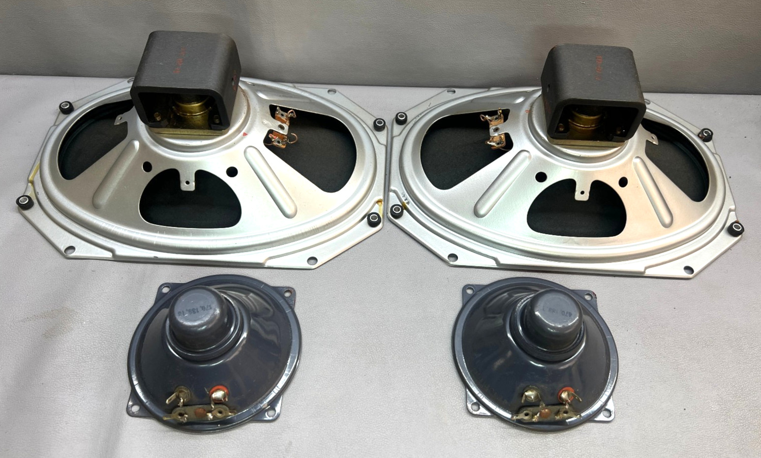 Pair Isophon Klangfilm Magnet Full Range Speakers 25.5cm with Tweeters 10.5cm