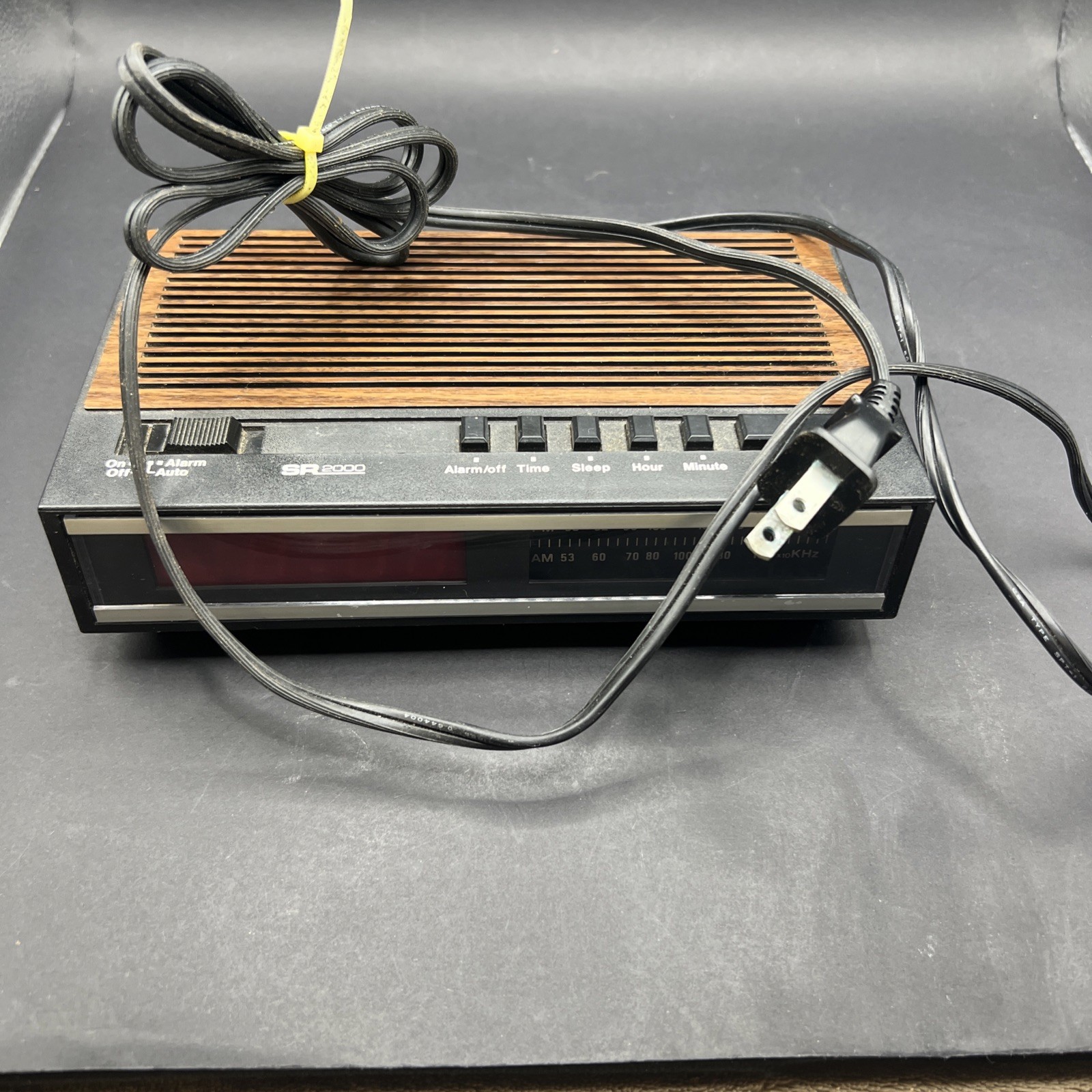 Sears Alarm Clock AM/FM Radio Model 225.23154.650 SR2000 Vintage Shop Clock