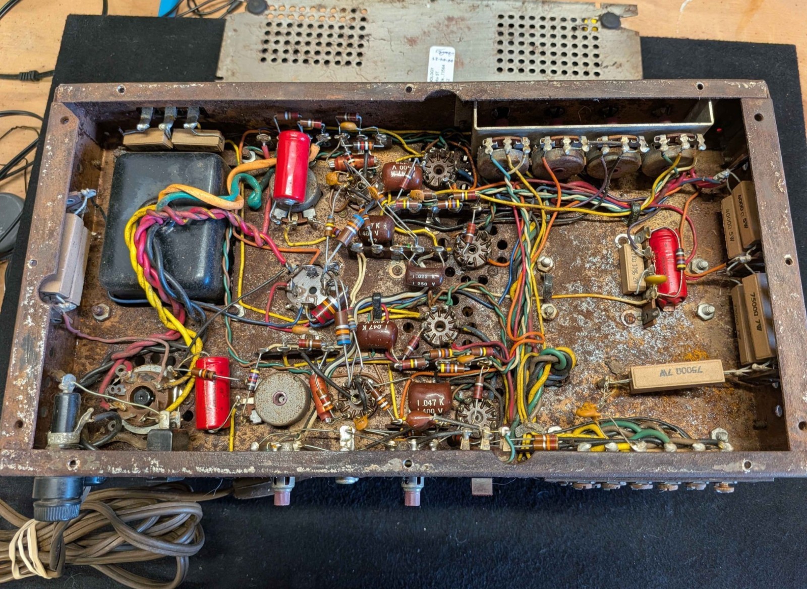 The Fisher SA-100 Stereo Tube Power Amplifier