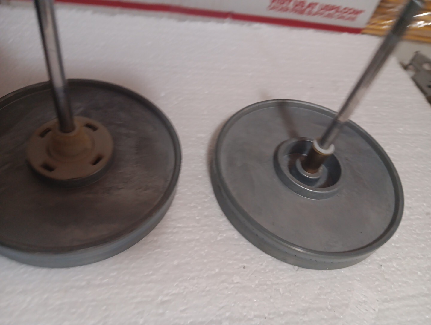 Akai GX-77 Flywheel Left & Right Supply With Capstan Gear & Shaft Holder