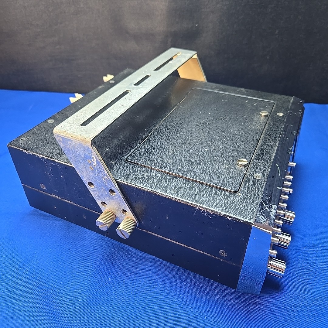 Craig 4354 SCANNING MONITOR RECIEVING ORIGINAL Powers Up Read